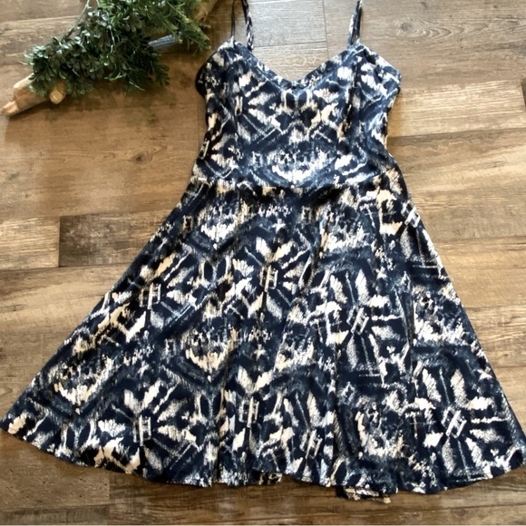 AEROPOSTALE Navy/White A-Line Spaghetti Strap Mini Dress, Size Small - Picture 3 of 13